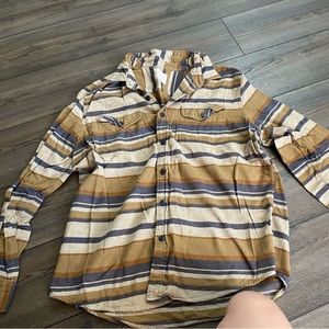 American eagle button down